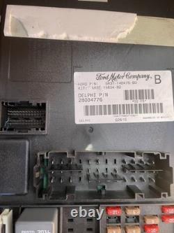 2005 2006 Ford Mustang Front Body Control Module BCM Fuse Box 5r3t 14b476 Bd
