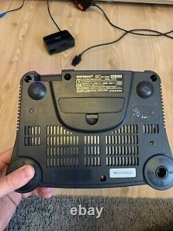 Nintendo 64 Konsole mit RGB Mod und Everdrive Modul und 5x Controller nus-001