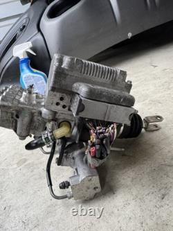 Ensemble du module de contrôle du système de freinage antiblocage (ABS) de la Toyota Prius hybride 2010-2015