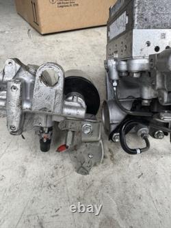 Ensemble du module de contrôle du système de freinage antiblocage (ABS) de la Toyota Prius hybride 2010-2015