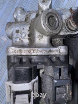 Module de contrôle de l'assemblage de la pompe ABS du système de freinage anti-blocage Toyota Prius hybride 2010-2015